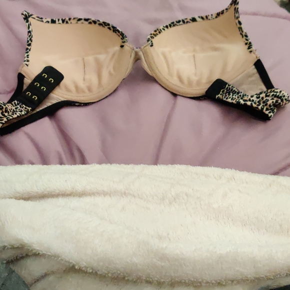 Bra - Picture 3 of 3